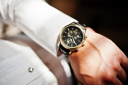 An Expert's Guide To Choosing A Luxury Watch | Calibre | Watches Of  Switzerland UK