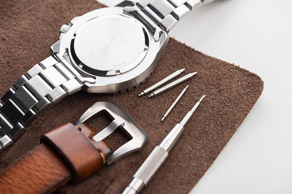 16 Best Luxury Designer Apple Watch Bands of 2024